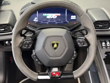 LAMBORGHINI Huracán EVO Spyder  Kamera  Lift  Car Play  Navi