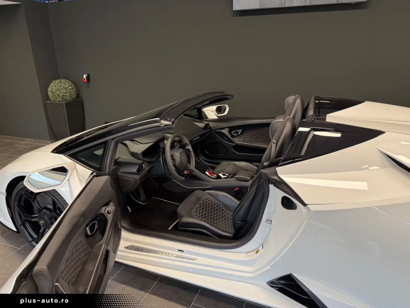 LAMBORGHINI Huracán EVO Spyder  Kamera  Lift  Car Play  Navi