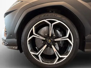 LAMBORGHINI Urus 4.0 V8 Autom.