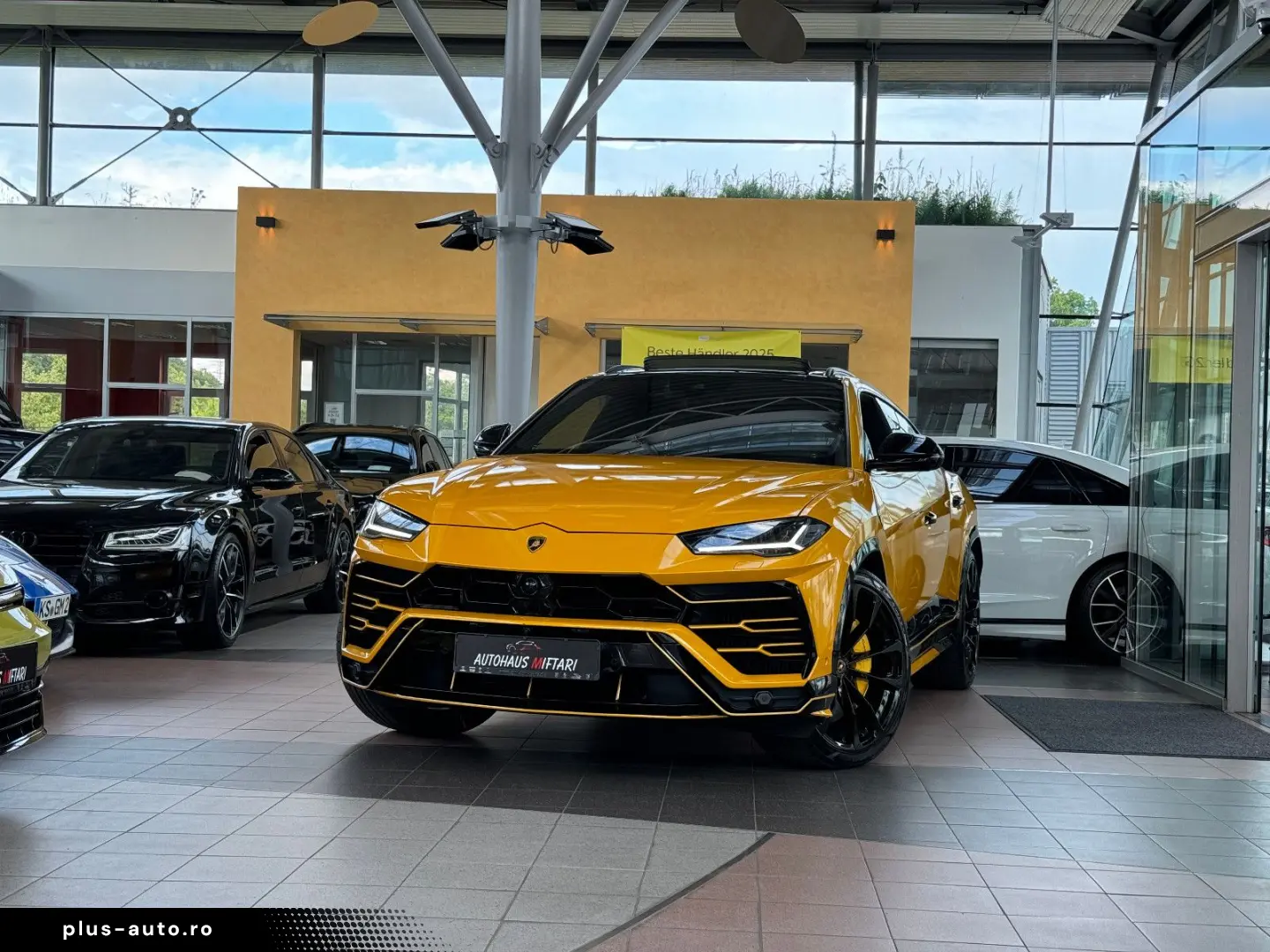 LAMBORGHINI Urus Carbon Q-Citura Pano B&O HUD Ambiente 23