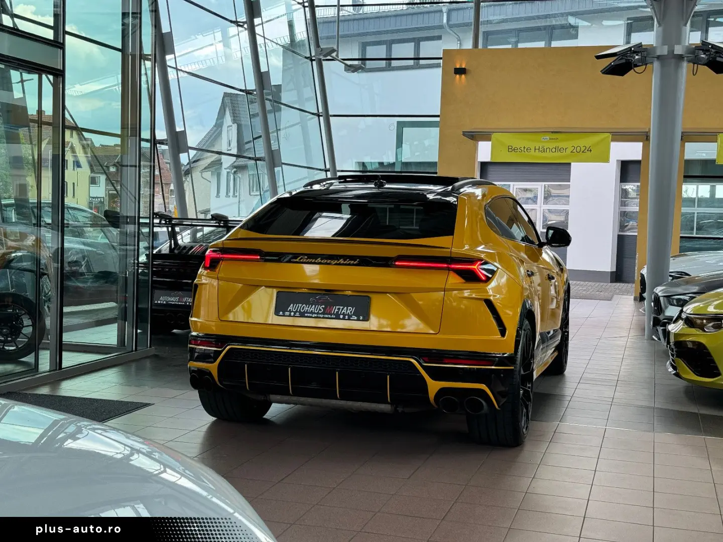LAMBORGHINI Urus Carbon Q-Citura Pano B&O HUD Ambiente 23