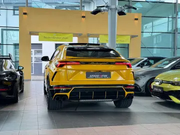 LAMBORGHINI Urus Carbon Q-Citura Pano B&O HUD Ambiente 23