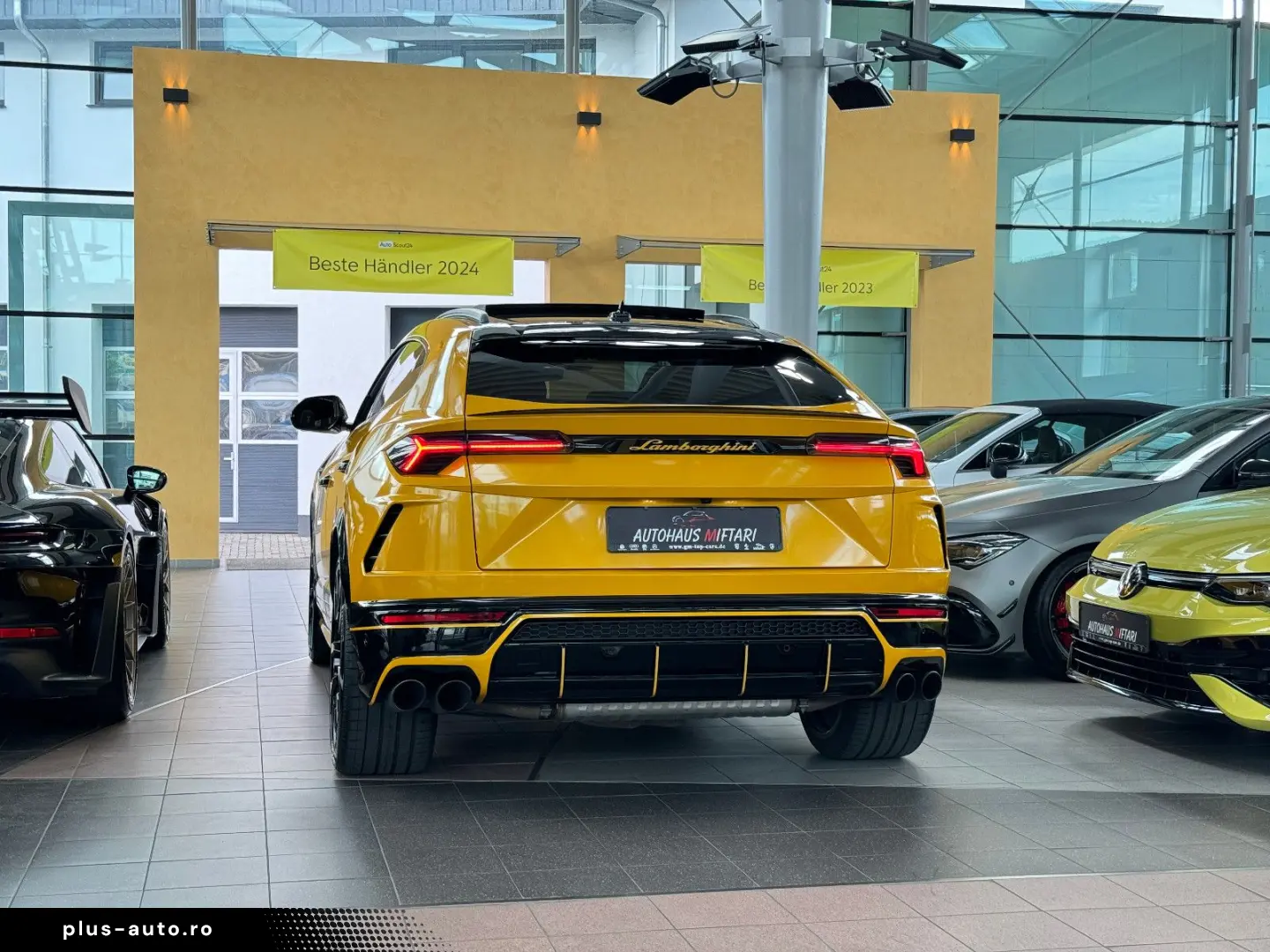 LAMBORGHINI Urus Carbon Q-Citura Pano B&O HUD Ambiente 23