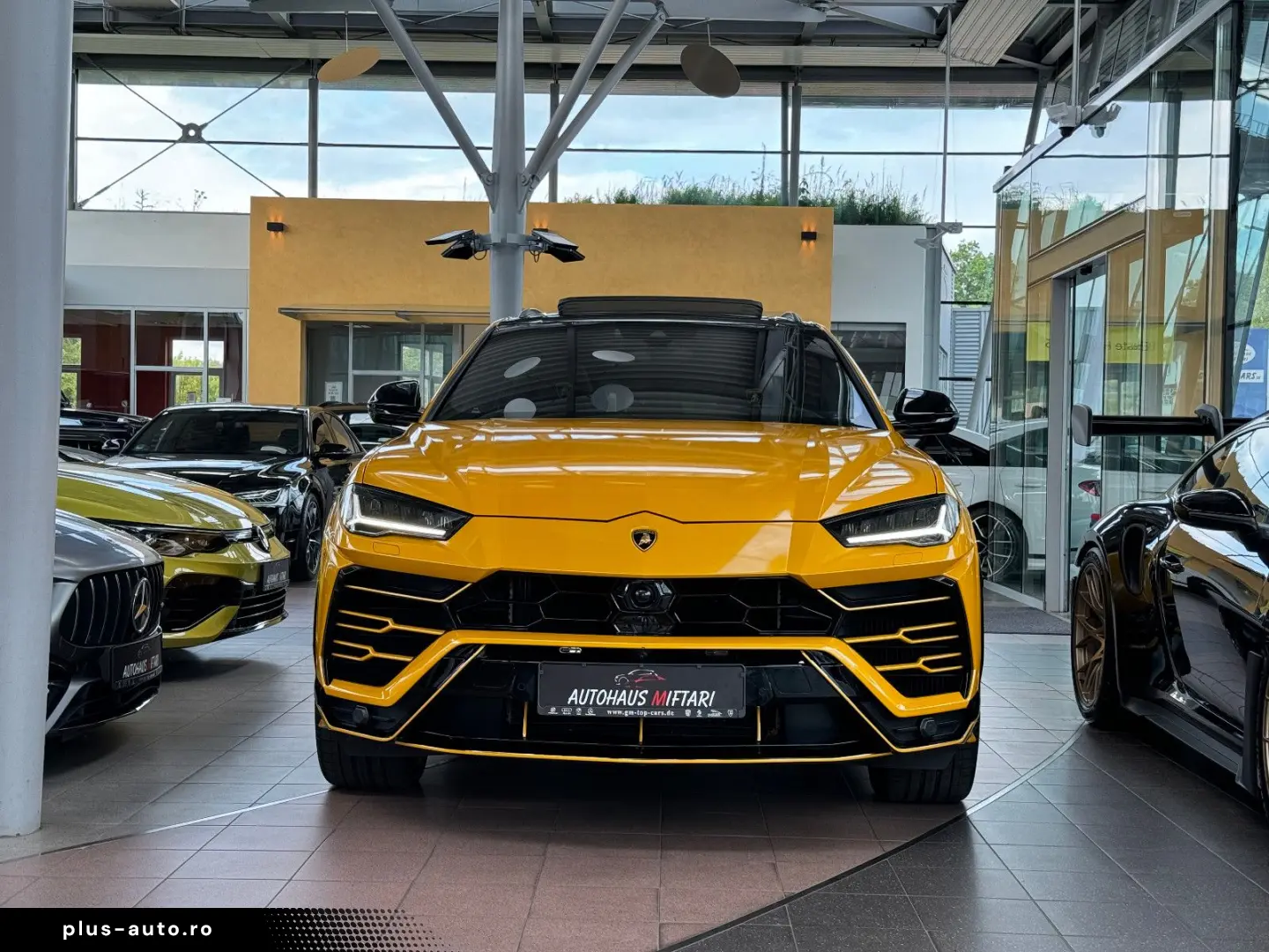 LAMBORGHINI Urus Carbon Q-Citura Pano B&O HUD Ambiente 23