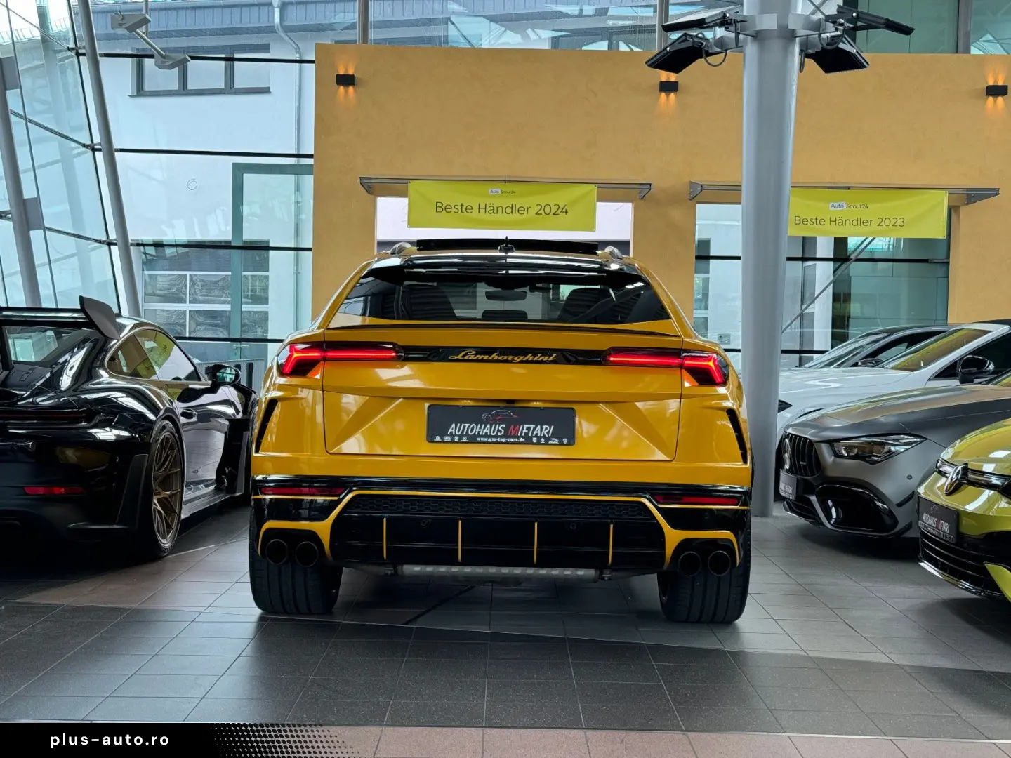 LAMBORGHINI Urus Carbon Q-Citura Pano B&O HUD Ambiente 23