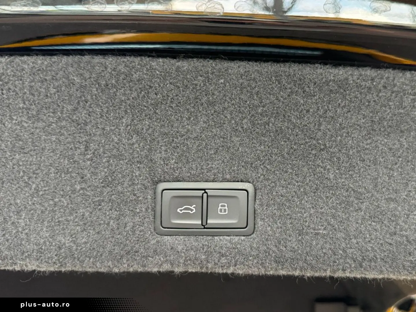 LAMBORGHINI Urus Carbon Q-Citura Pano B&O HUD Ambiente 23