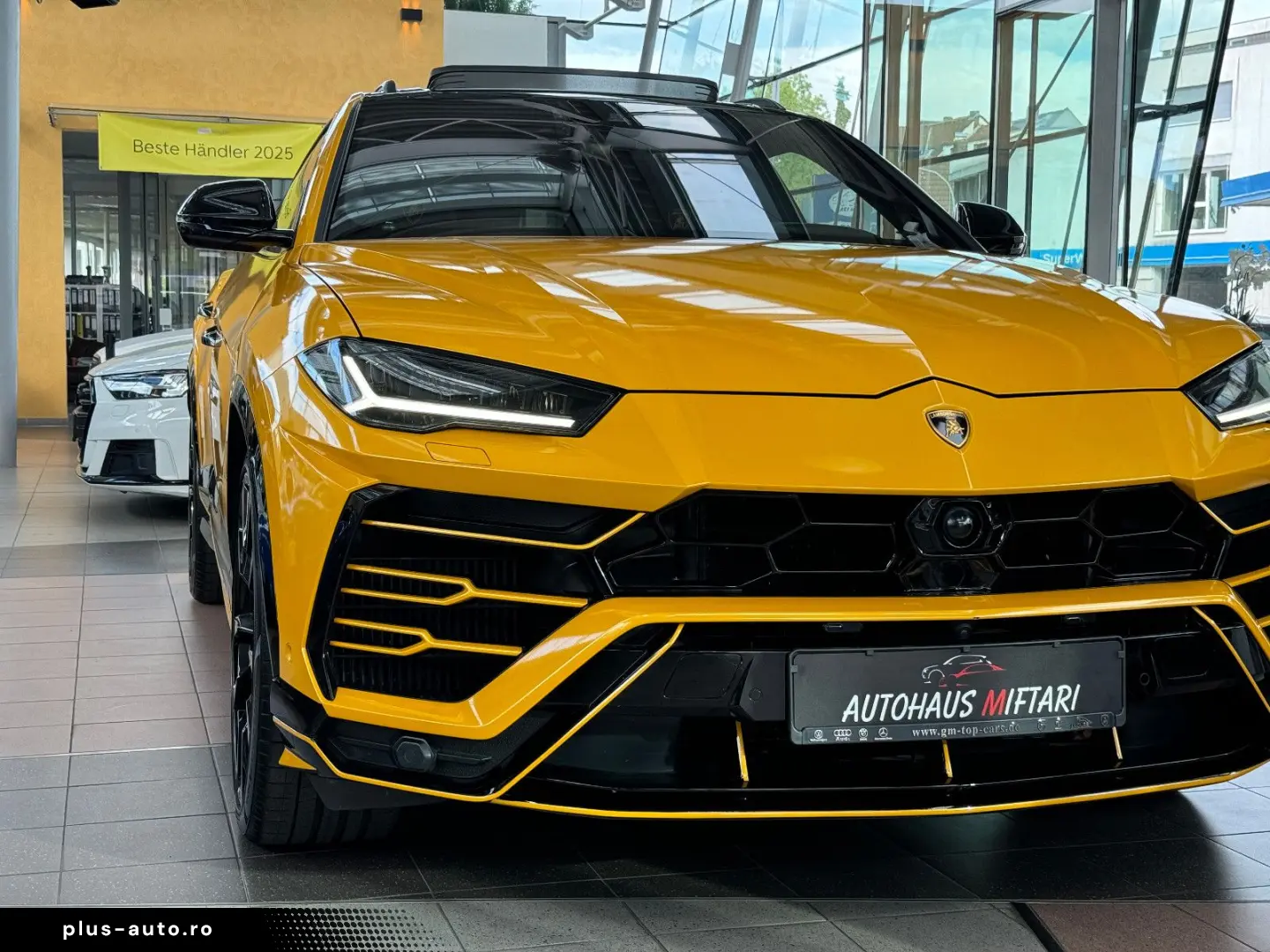 LAMBORGHINI Urus Carbon Q-Citura Pano B&O HUD Ambiente 23