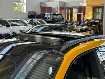 LAMBORGHINI Urus Carbon Q-Citura Pano B&O HUD Ambiente 23
