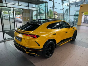 LAMBORGHINI Urus Carbon Q-Citura Pano B&O HUD Ambiente 23