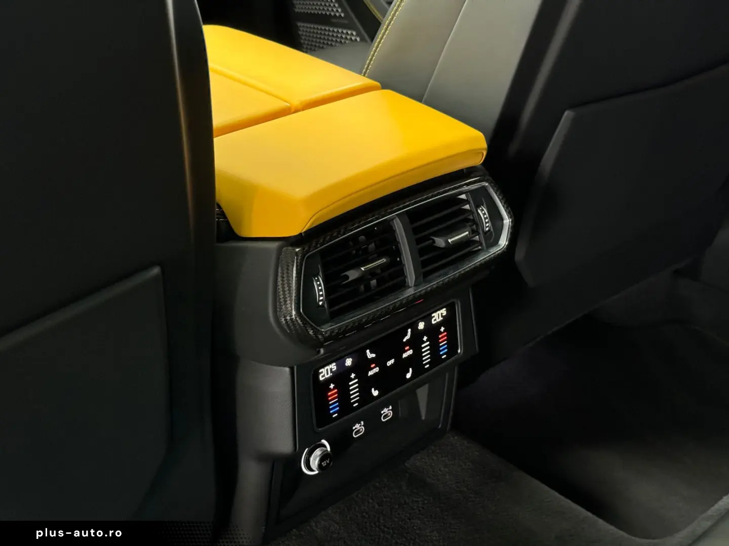 LAMBORGHINI Urus Carbon Q-Citura Pano B&O HUD Ambiente 23