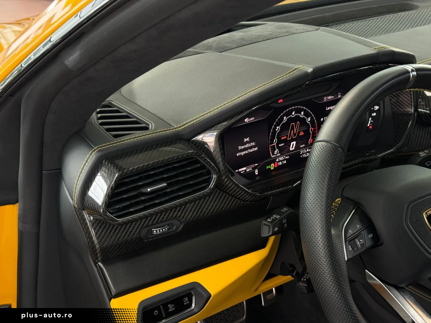 LAMBORGHINI Urus Carbon Q-Citura Pano B&O HUD Ambiente 23