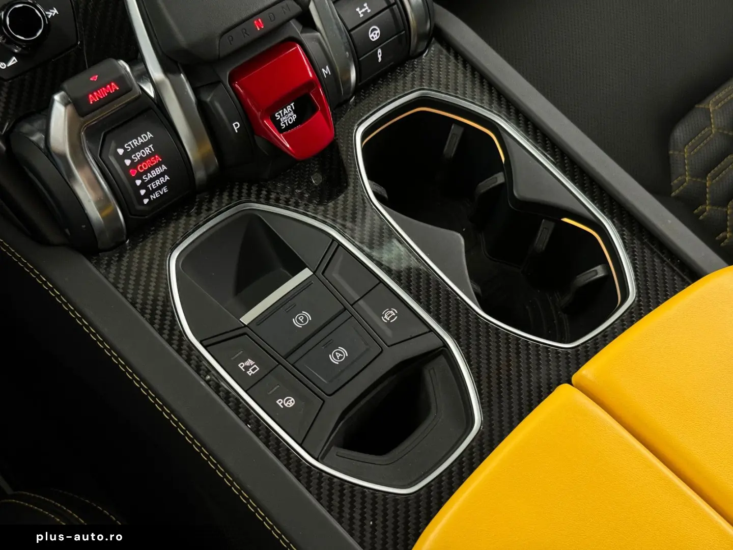 LAMBORGHINI Urus Carbon Q-Citura Pano B&O HUD Ambiente 23