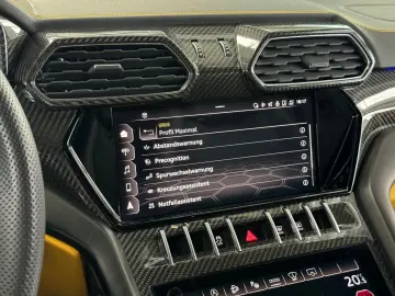 LAMBORGHINI Urus Carbon Q-Citura Pano B&O HUD Ambiente 23