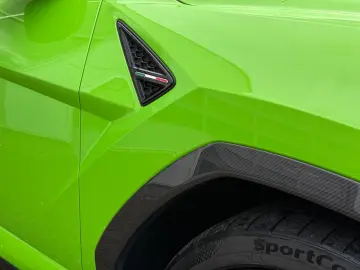 LAMBORGHINI URUS 4.0 V8  PEARL CAPSULE EDITION  B&O 3D