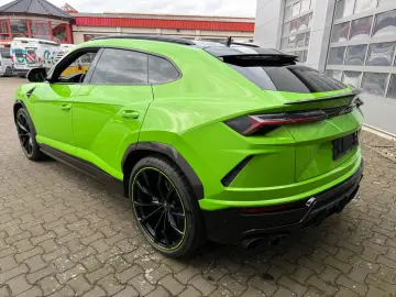 LAMBORGHINI URUS 4.0 V8  PEARL CAPSULE EDITION  B&O 3D