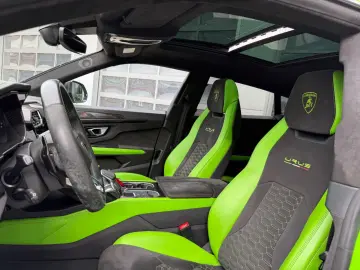 LAMBORGHINI URUS 4.0 V8  PEARL CAPSULE EDITION  B&O 3D