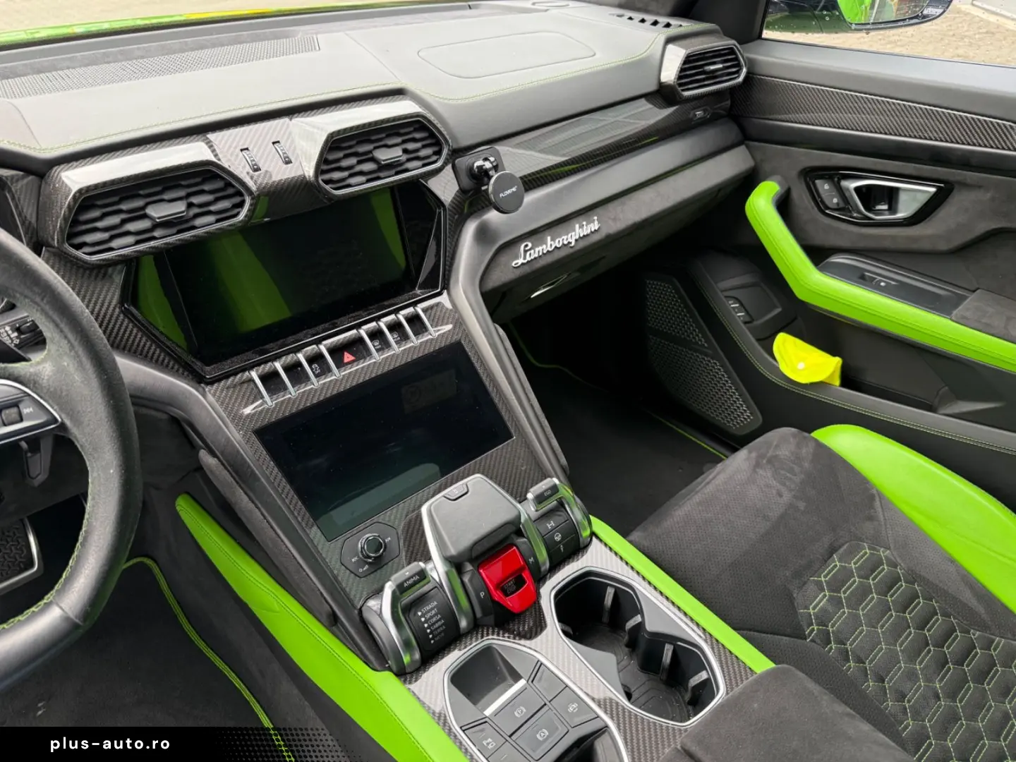 LAMBORGHINI URUS 4.0 V8  PEARL CAPSULE EDITION  B&O 3D