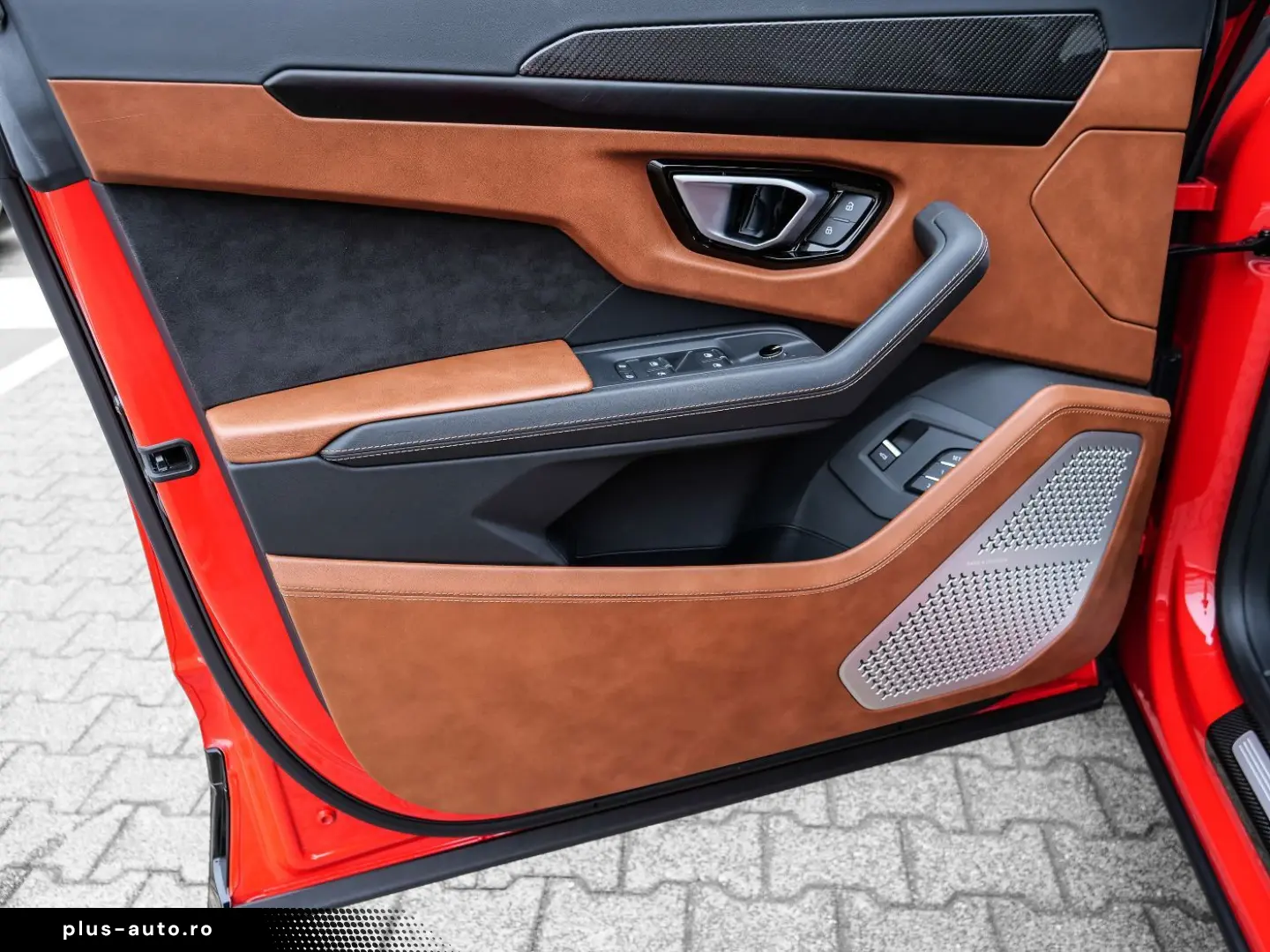 LAMBORGHINI Urus S Rosso Mars  Big Interior Carbon Pack