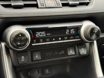 TOYOTA RAV 4RAV4 FWD KAMERA Benzin AHK KLIM