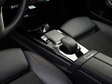 Mercedes-Benz A-180