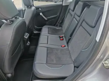 Peugeot 2008 Benzina Automat 2019 - Rate   Credit   Garantie