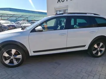 Skoda Octavia Scout 4x4 Automata 2016 - Rate   Credit   Gara
