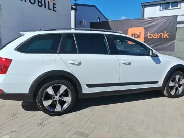 Skoda Octavia Scout 4x4 Automata 2016 - Rate   Credit   Gara