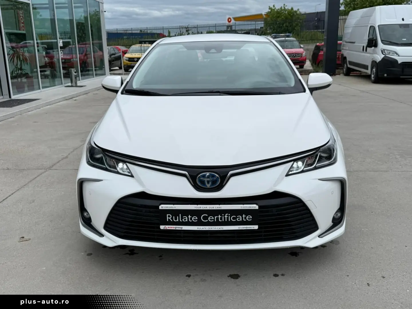 Toyota Corolla  Business Hybrid  CVT 122 CP
