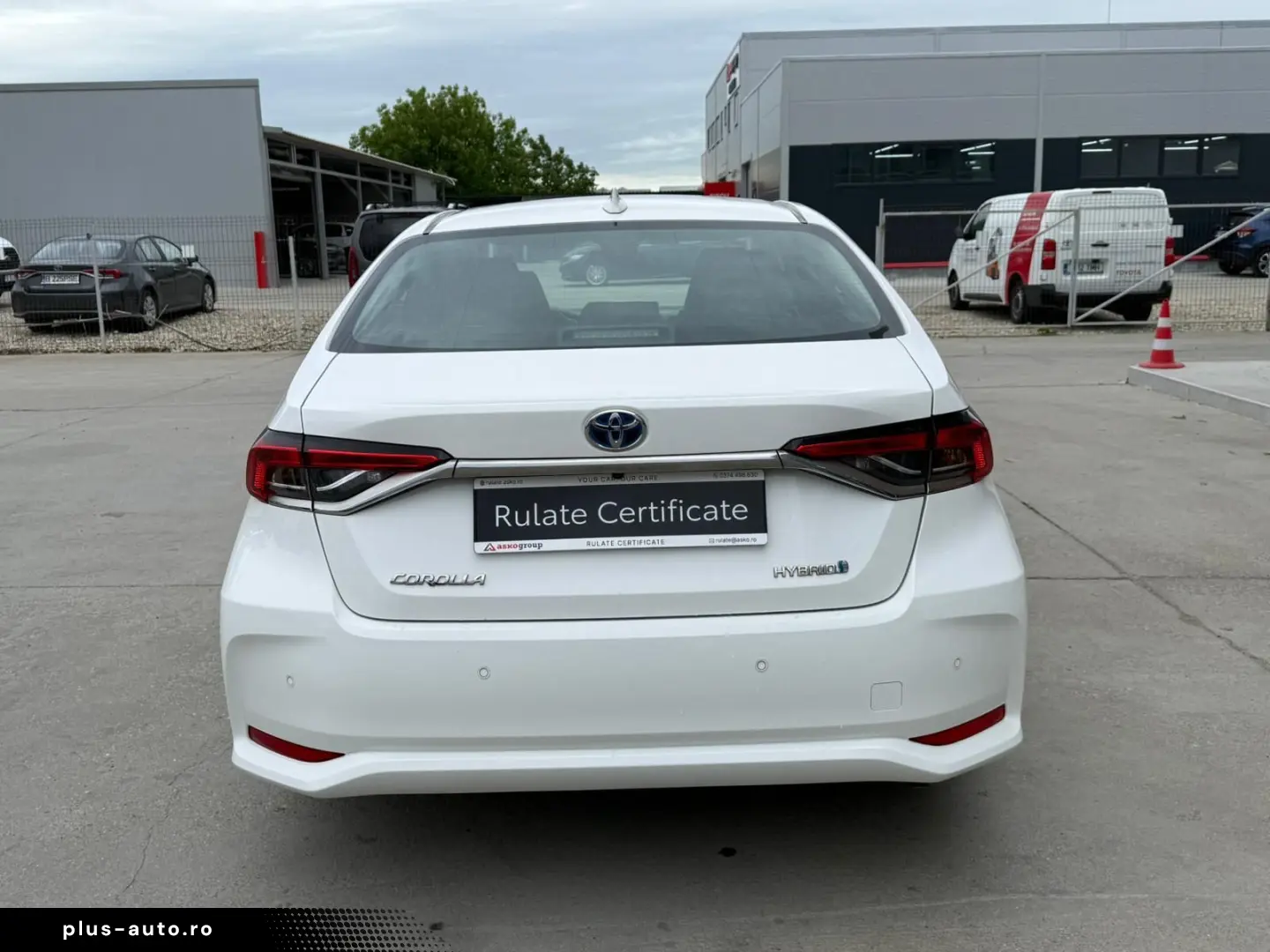 Toyota Corolla  Business Hybrid  CVT 122 CP
