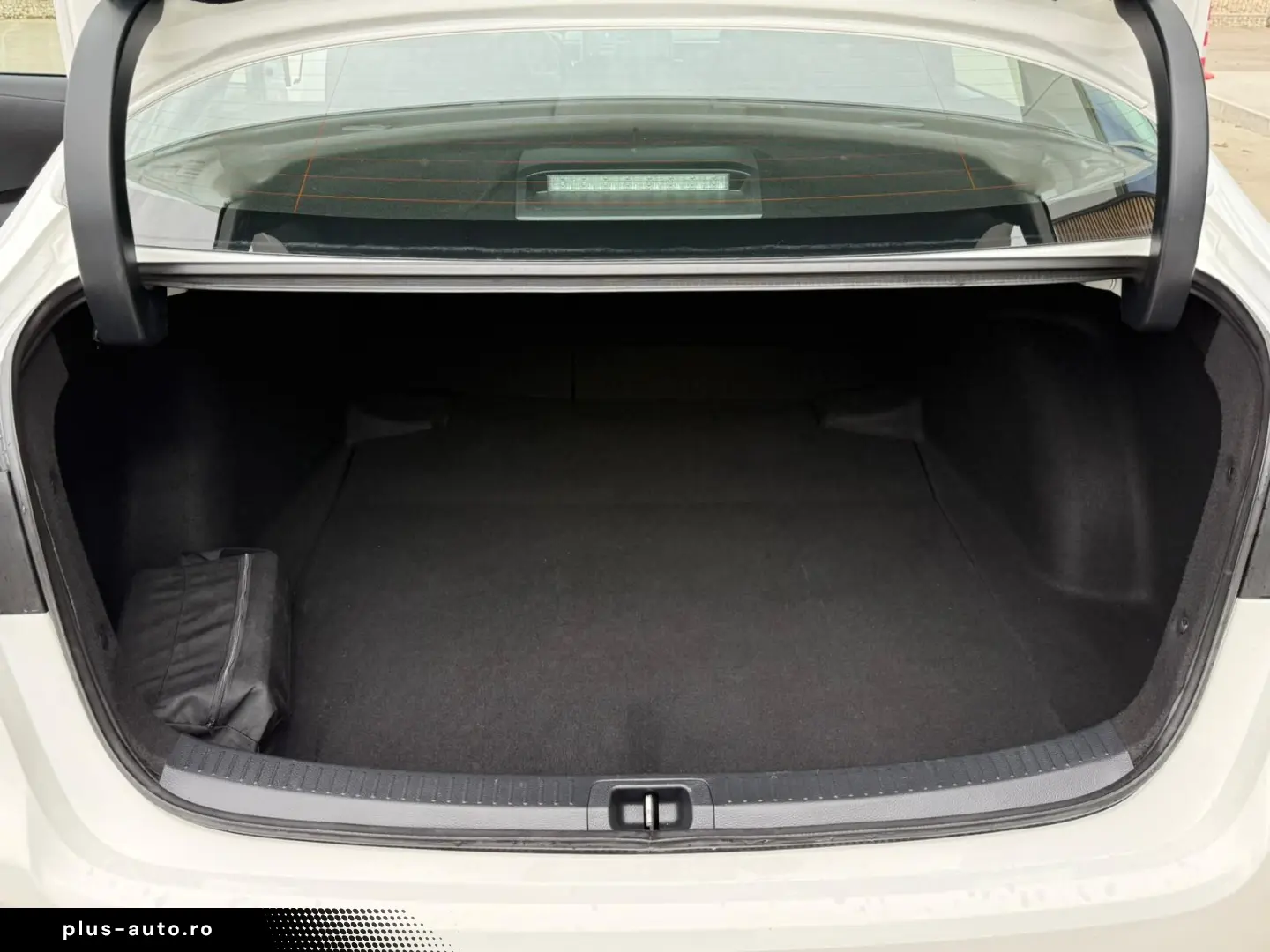 Toyota Corolla  Business Hybrid  CVT 122 CP
