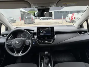 Toyota Corolla  Business Hybrid  CVT 122 CP