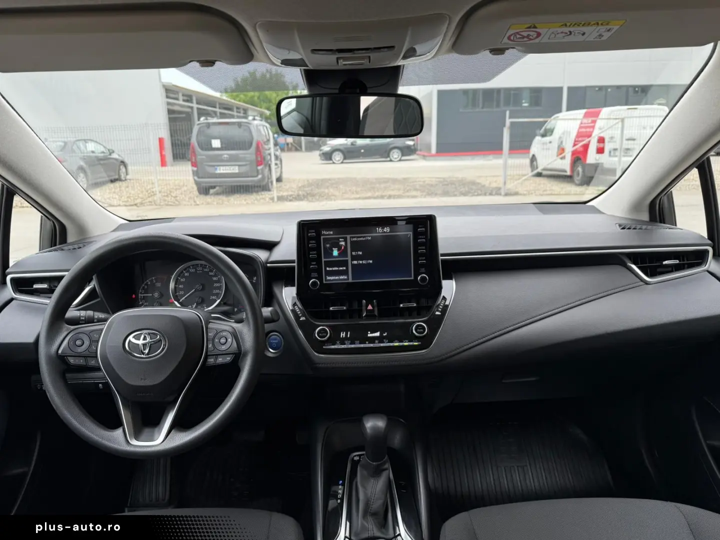 Toyota Corolla  Business Hybrid  CVT 122 CP