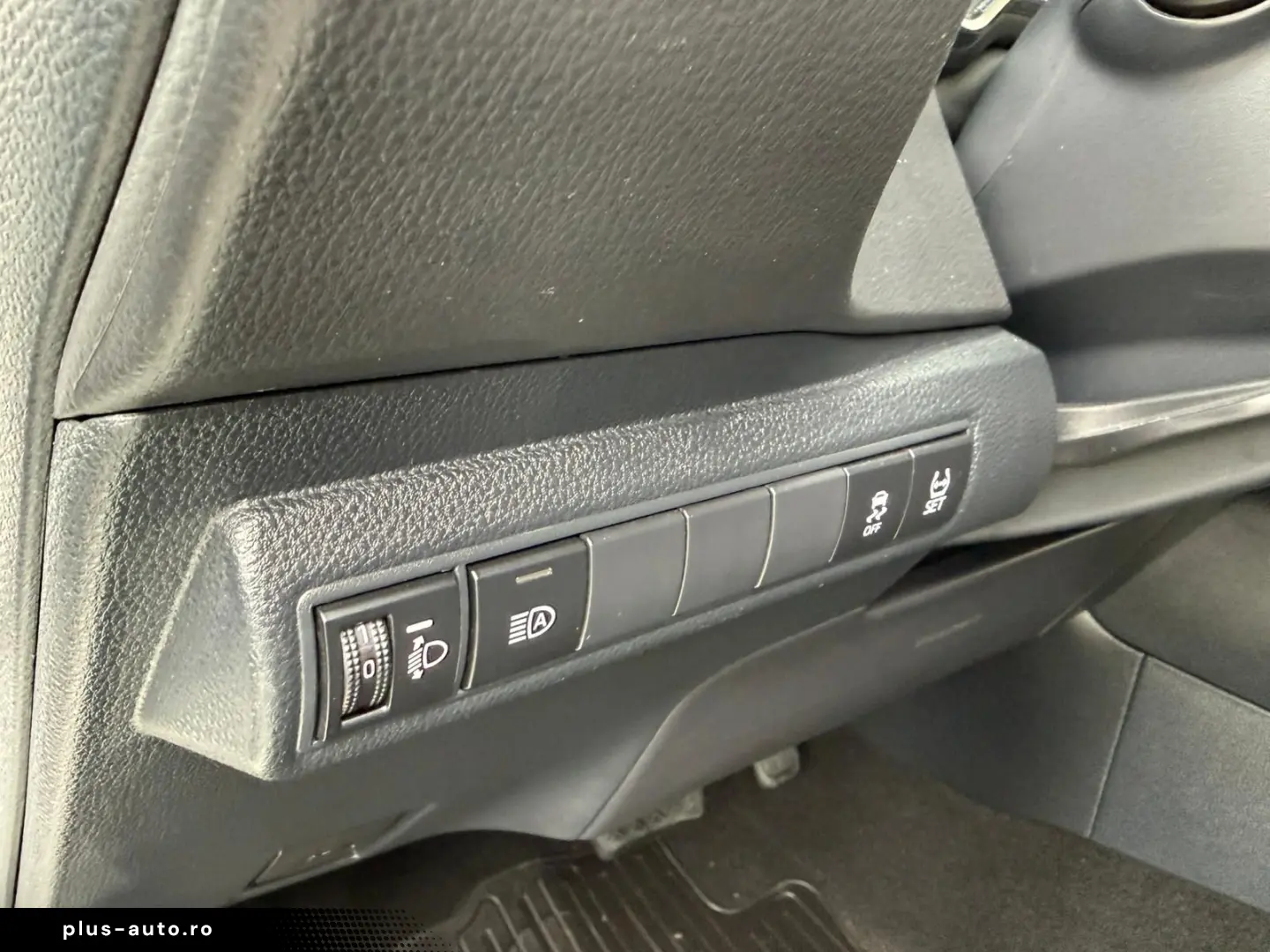 Toyota Corolla  Business Hybrid  CVT 122 CP