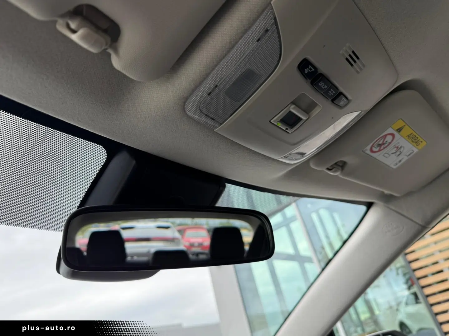 Toyota Corolla  Business Hybrid  CVT 122 CP