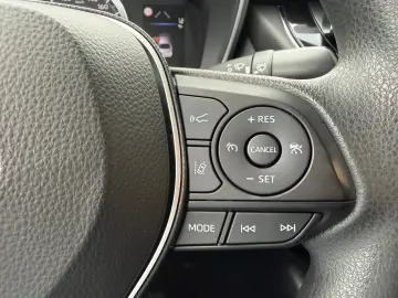 Toyota Corolla  Business Hybrid  CVT 122 CP