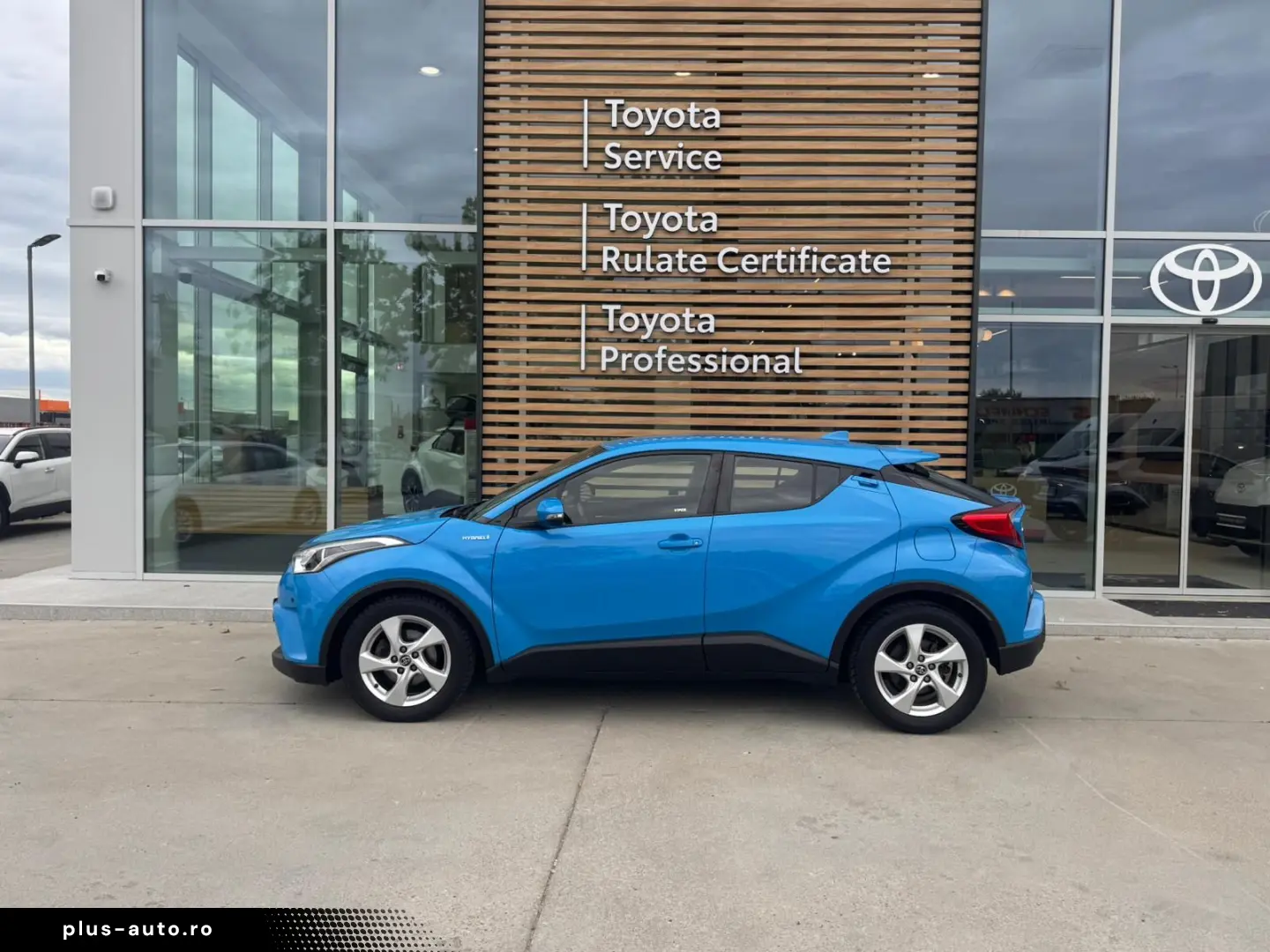 Toyota C-HR 1.8 HYBRID 122 CP