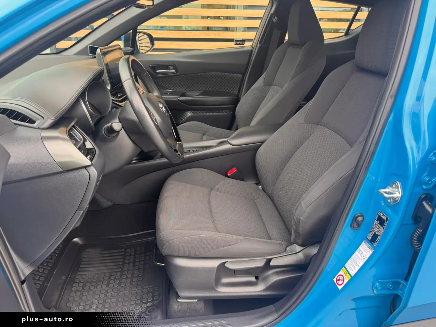 Toyota C-HR 1.8 HYBRID 122 CP