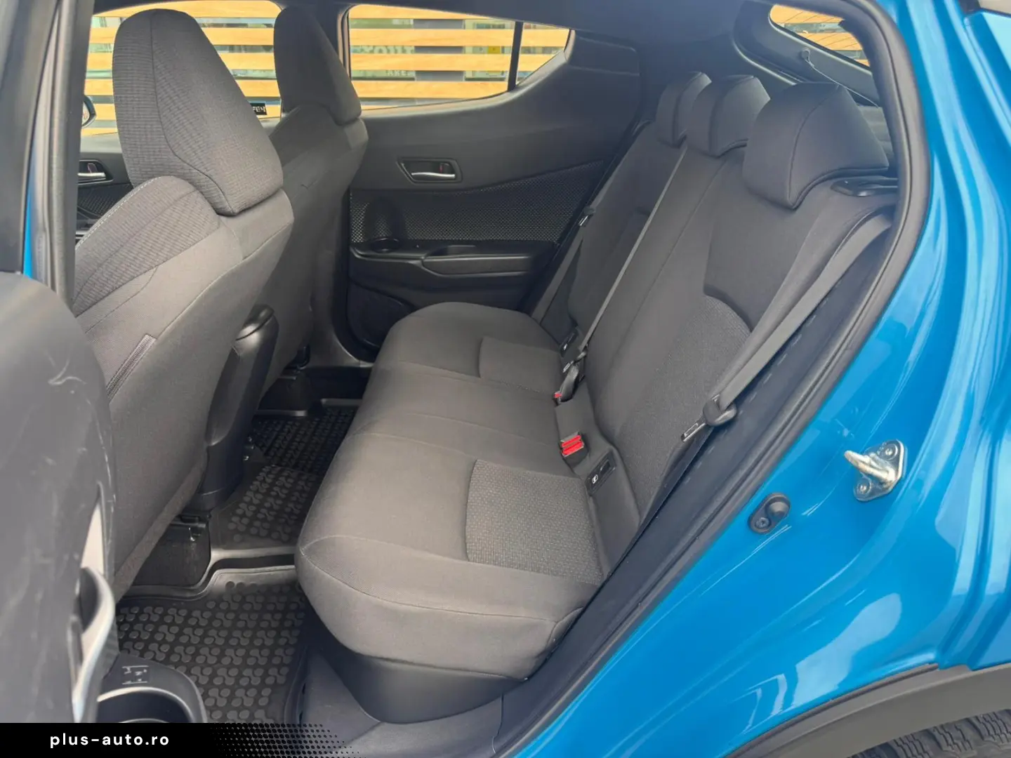 Toyota C-HR 1.8 HYBRID 122 CP