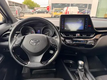 Toyota C-HR 1.8 HYBRID 122 CP