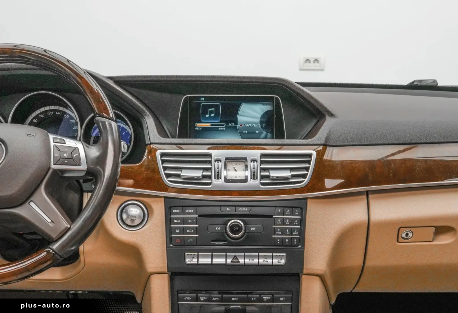 Mercedes-Benz E