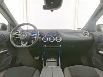 MERCEDES-BENZ EQA 350 4M AMG 360  20-ZOLL ADV-SOUND NIGHT