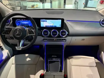 MERCEDES-BENZ EQA 250 PROG FAHRASSI 360 KEYLESS AHK LED