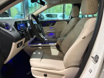 MERCEDES-BENZ EQA 250 PROG FAHRASSI 360 KEYLESS AHK LED