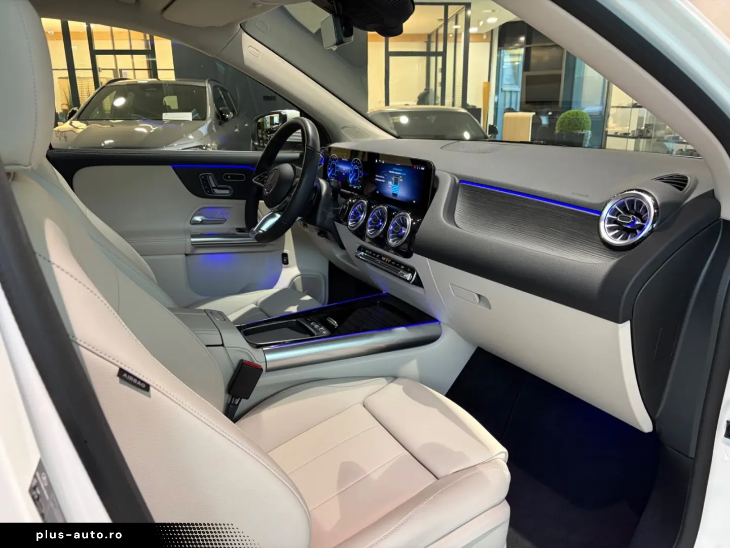 MERCEDES-BENZ EQA 250 PROG FAHRASSI 360 KEYLESS AHK LED