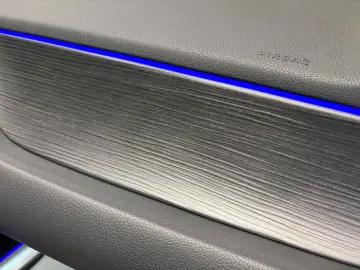 MERCEDES-BENZ EQA 250 PROG FAHRASSI 360 KEYLESS AHK LED