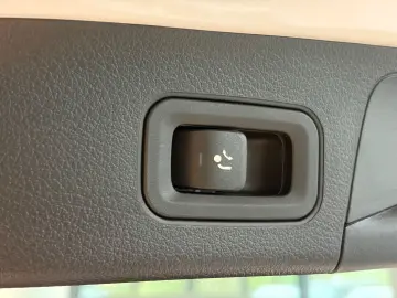 MERCEDES-BENZ EQA 250 PROG FAHRASSI 360 KEYLESS AHK LED