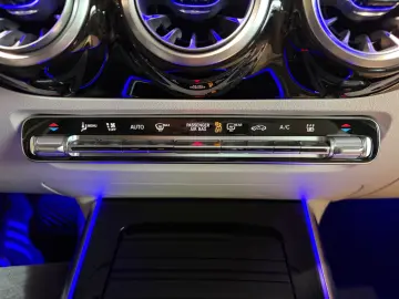 MERCEDES-BENZ EQA 250 PROG FAHRASSI 360 KEYLESS AHK LED