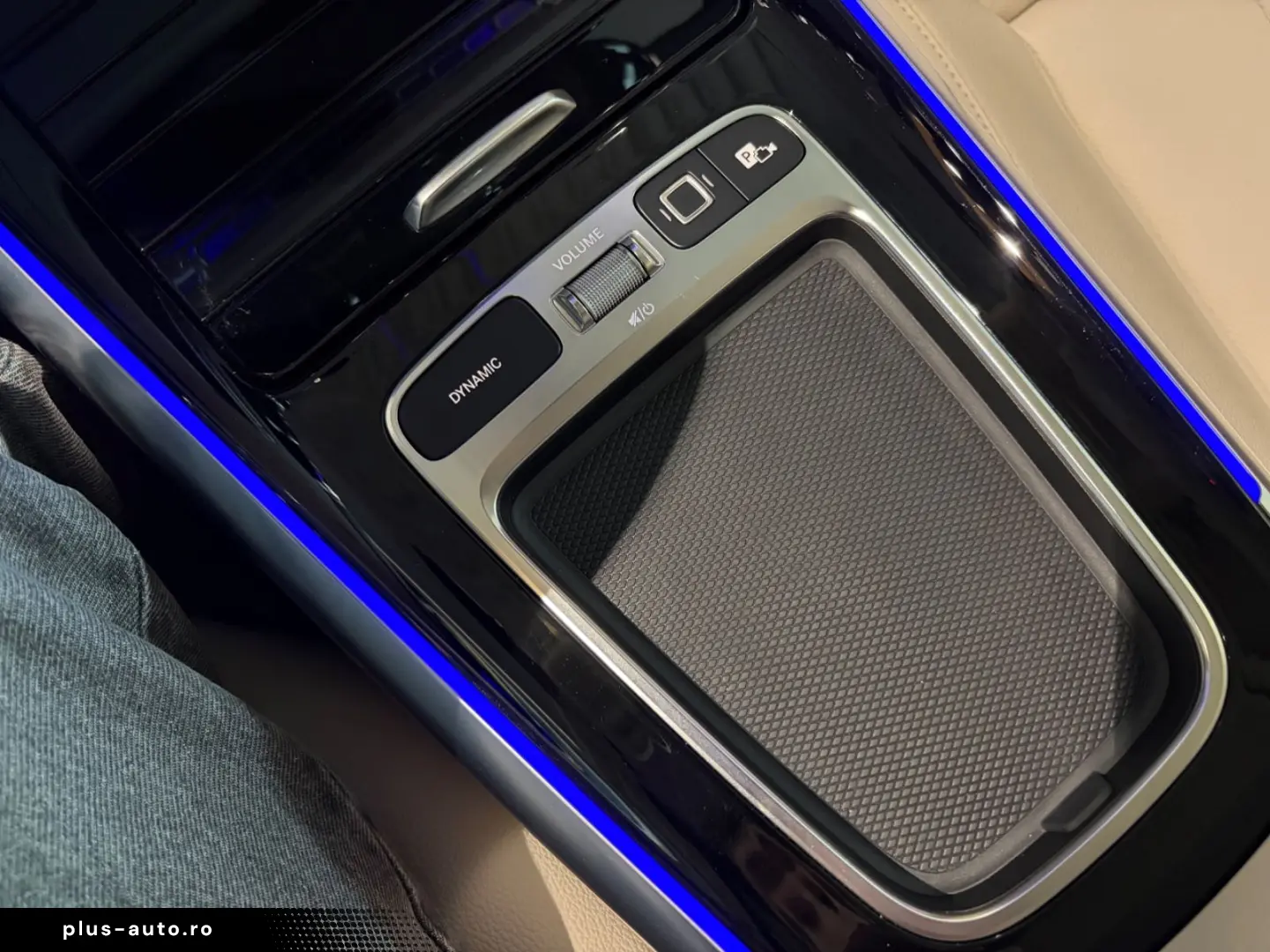 MERCEDES-BENZ EQA 250 PROG FAHRASSI 360 KEYLESS AHK LED