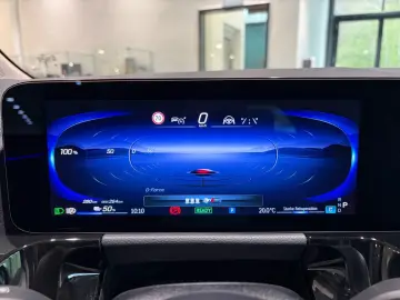 MERCEDES-BENZ EQA 250 PROG FAHRASSI 360 KEYLESS AHK LED