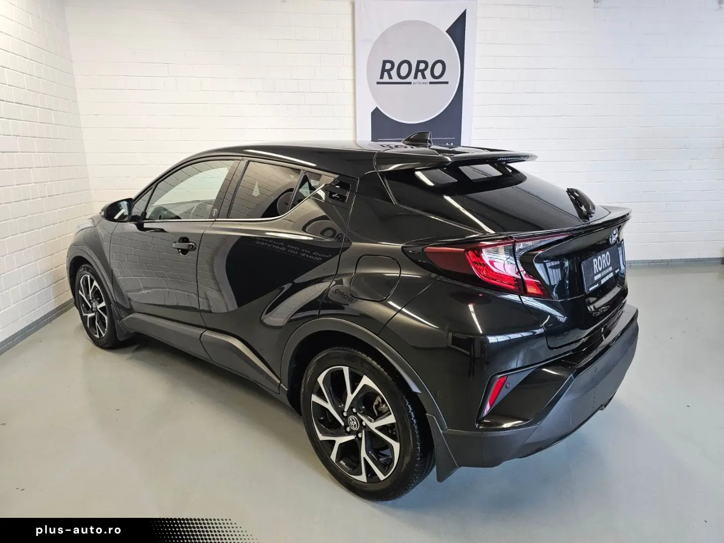 TOYOTA C-HR 1.8 Hybrid Team D   RFK AHK Navi 2.Hand SH